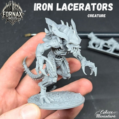 Iron Lacerator  ( 2 Miniaturen )