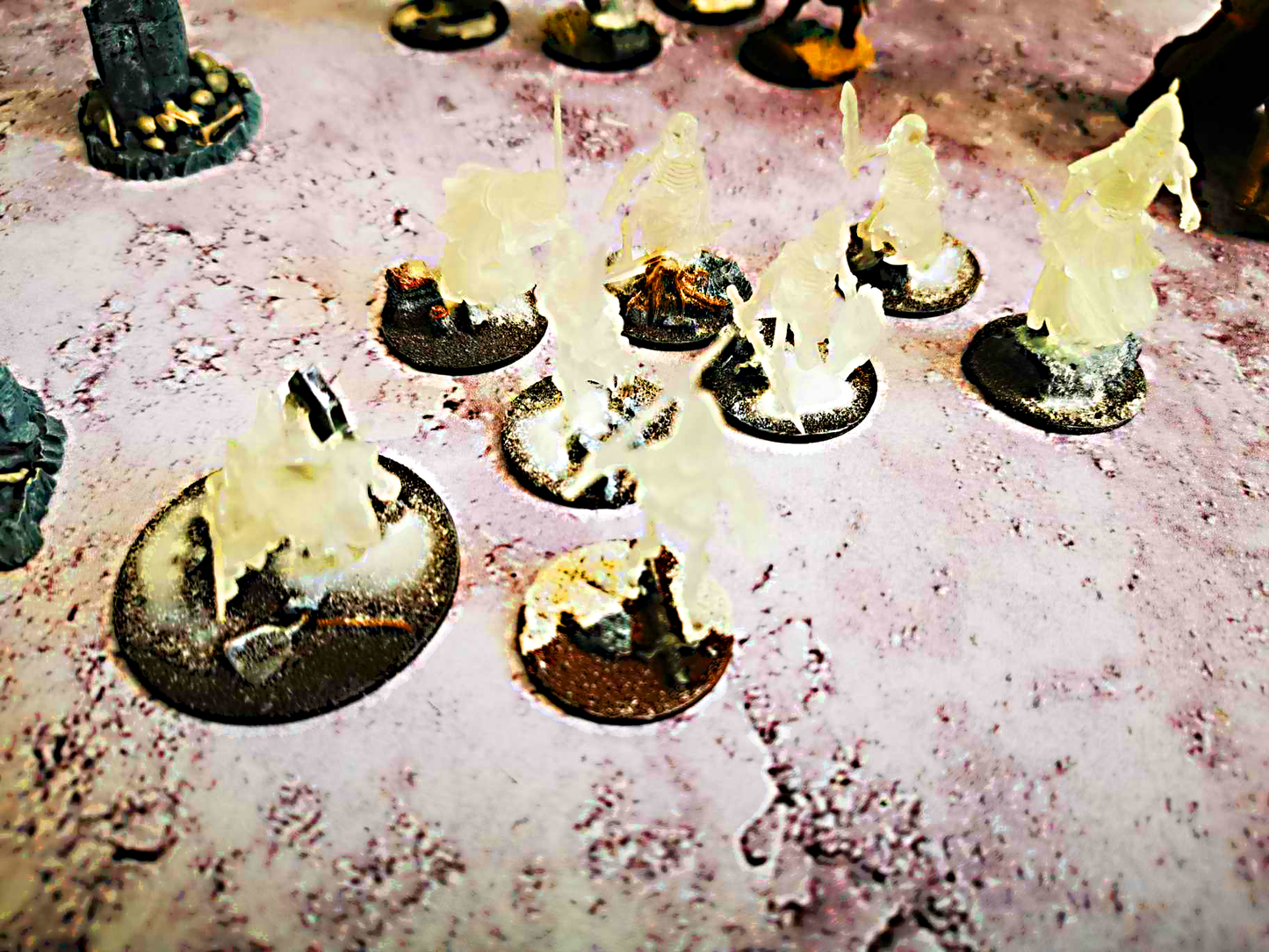 Crystal Undead aus klarem Resin ( 8 Miniaturen )